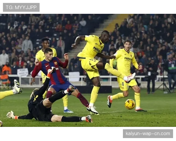 比利亚雷亚尔进攻多样性：莫雷诺、米考塔泽、佩佩多点开花